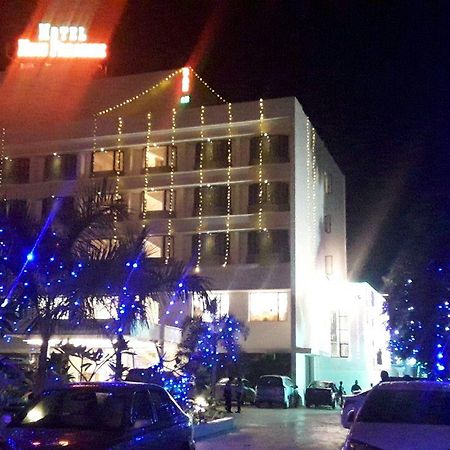 King Paradise Hotel Tiruchirappalli Bagian luar foto