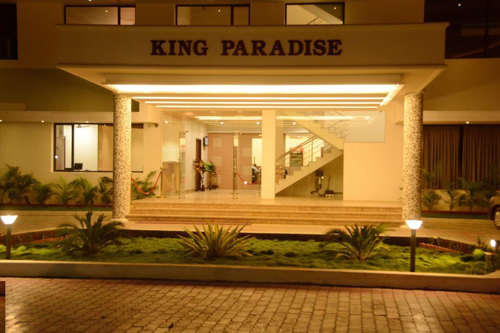 King Paradise Hotel Tiruchirappalli Bagian luar foto