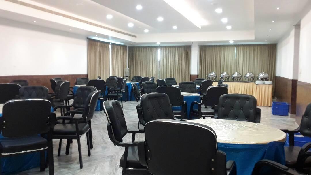 King Paradise Hotel Tiruchirappalli Bagian luar foto